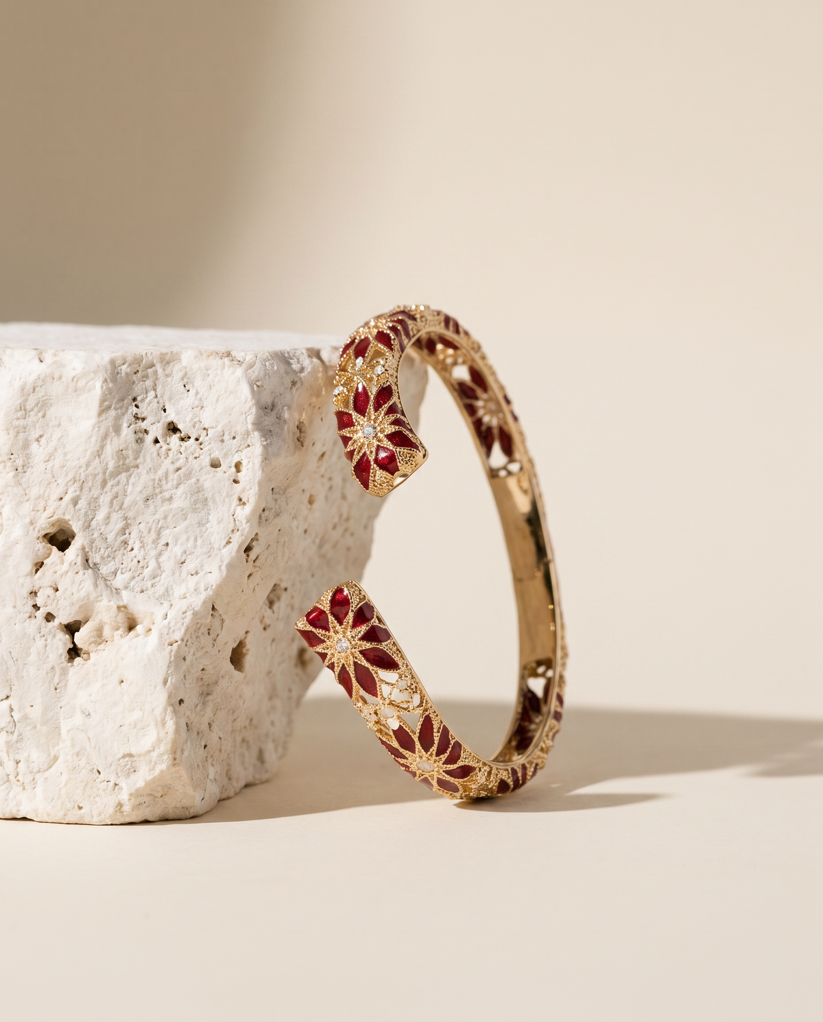 Bracciale Cattedrale Rosoni — Rosso, su pietra bianca