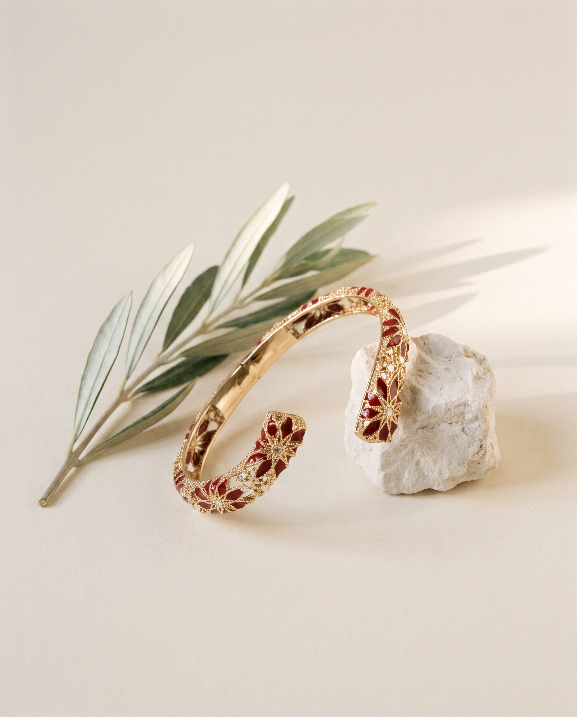 Bracciale Cattedrale Rosoni — still life con ulivo