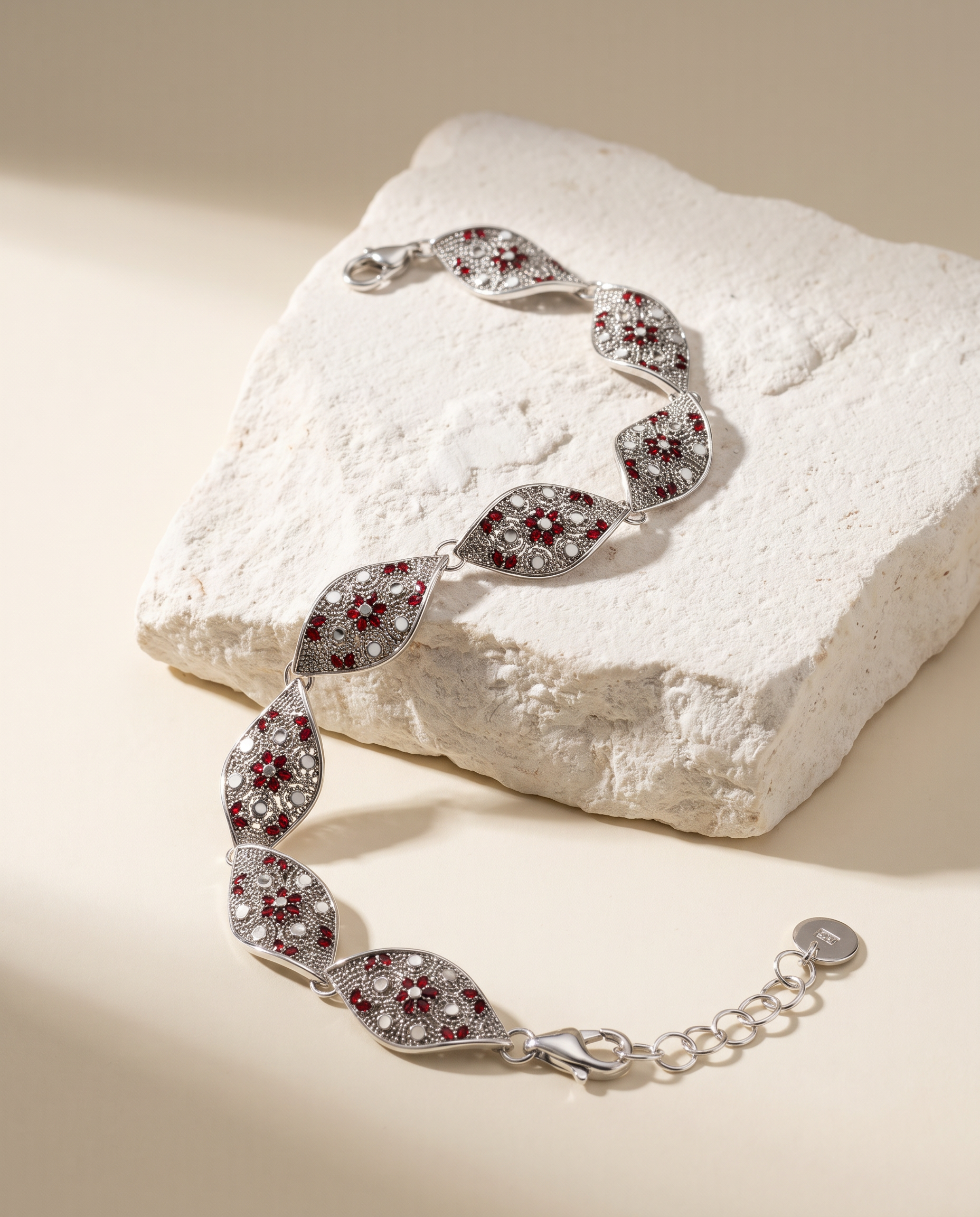Bracciale Cattedrale Maglie — Argento Rosso