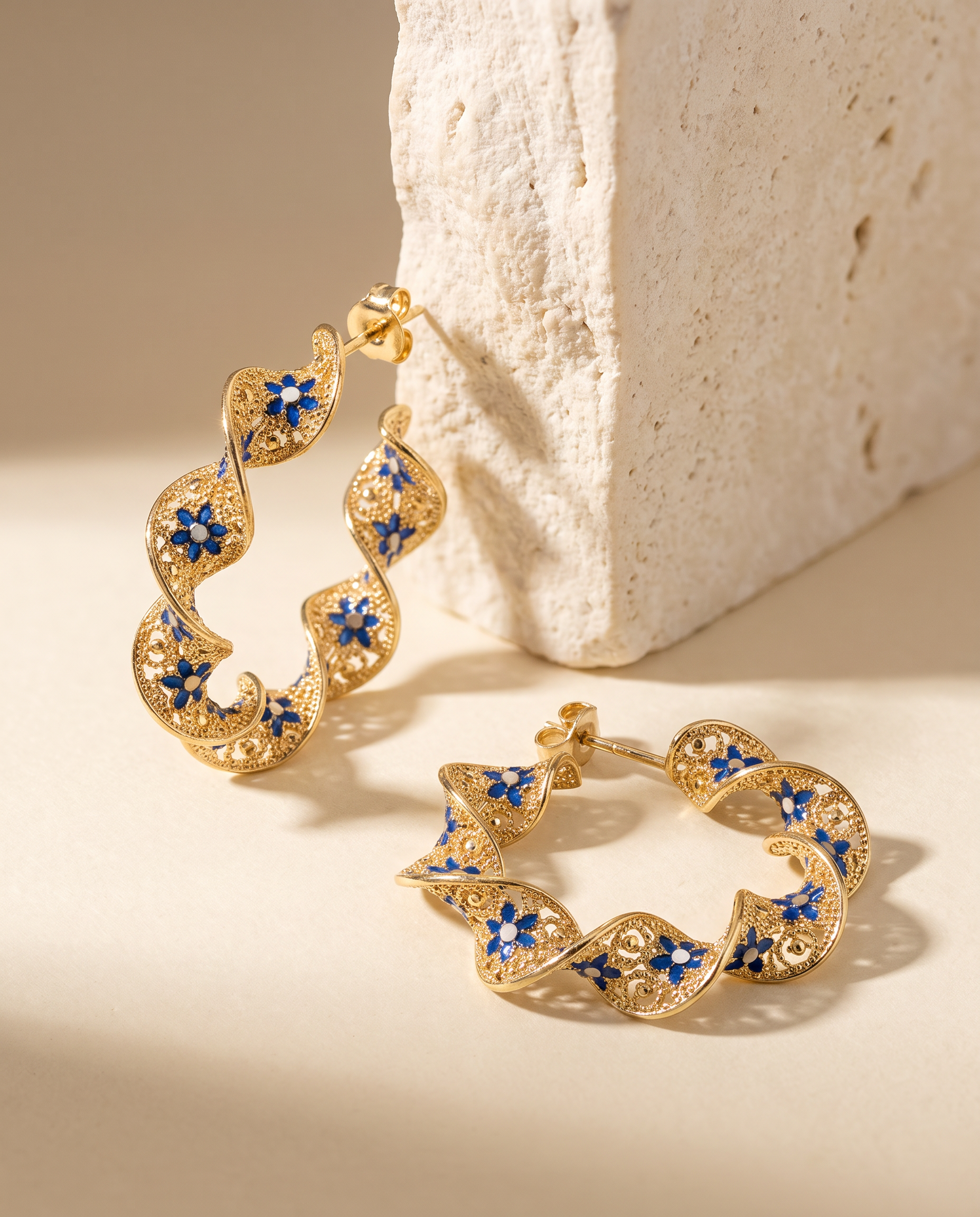 Orecchini Cerchio Piccolo — Oro Blu