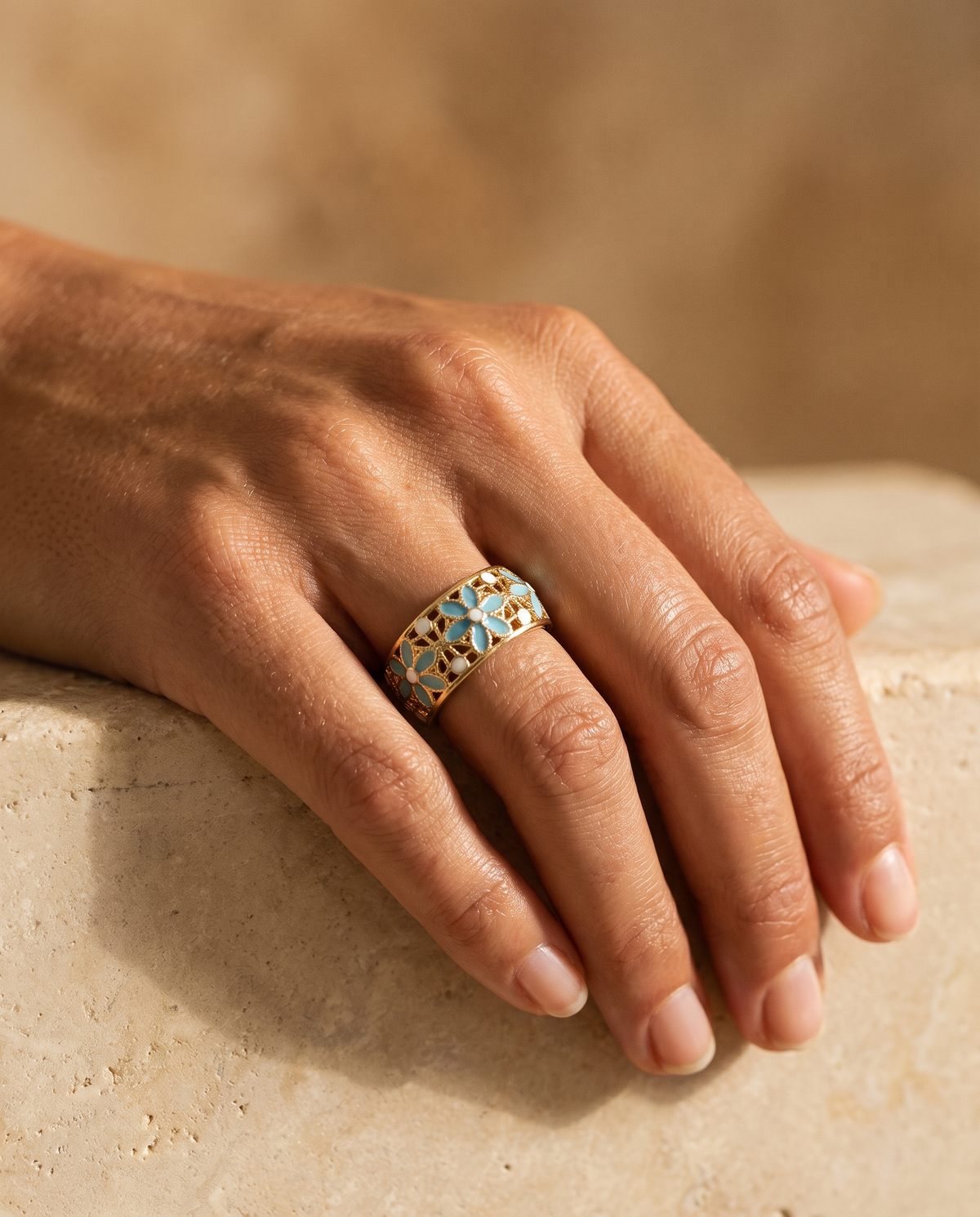 Anello Primavera — indossato verde acqua
