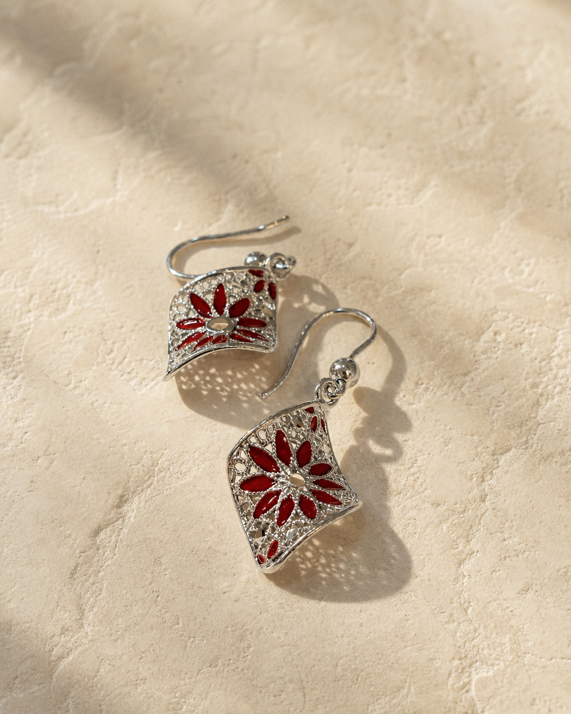 Orecchini Olive Leaf argento e smalto rosso